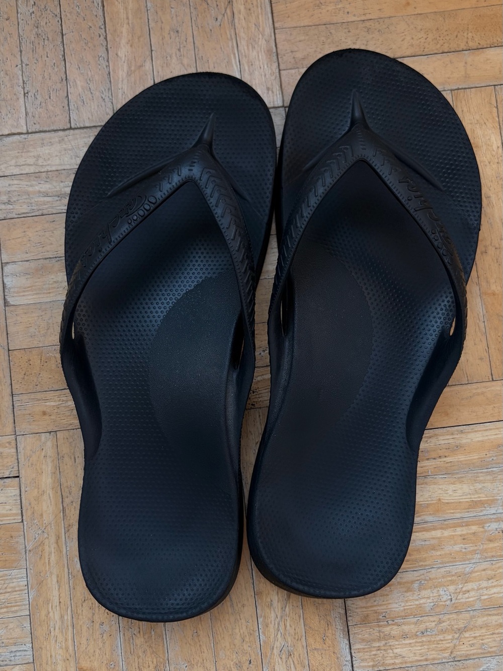 Archie’s Flip Flops